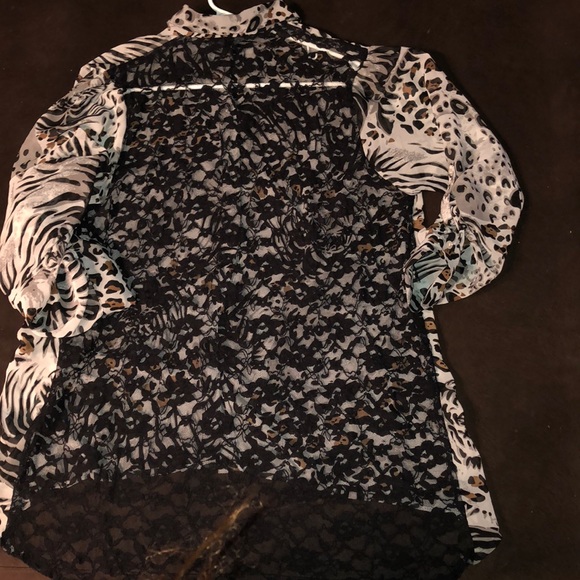 Shirt - Picture 4 of 6